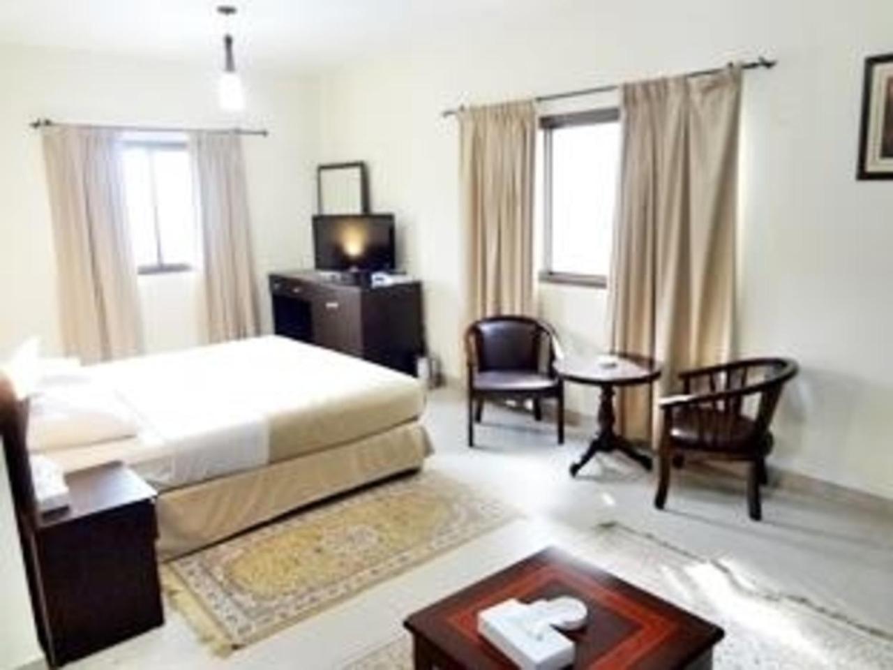 Dolphin Hotel Mascate Extérieur photo